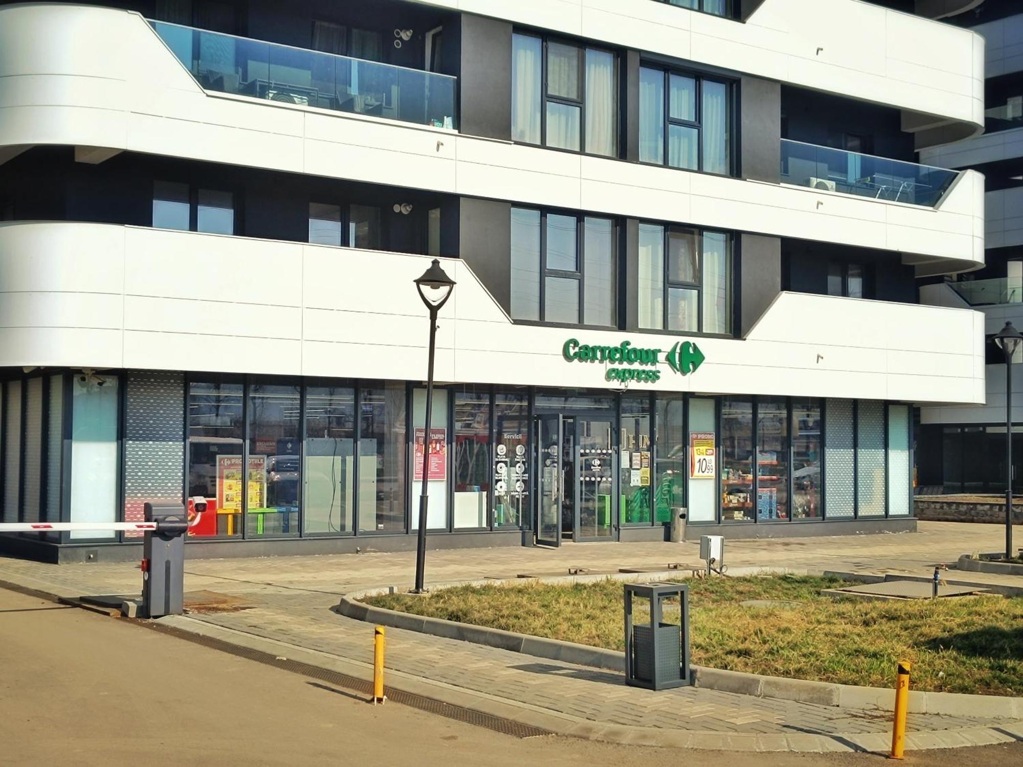 Super Apartments Near Airport With Shop & Free Parking Iasi Eksteriør billede