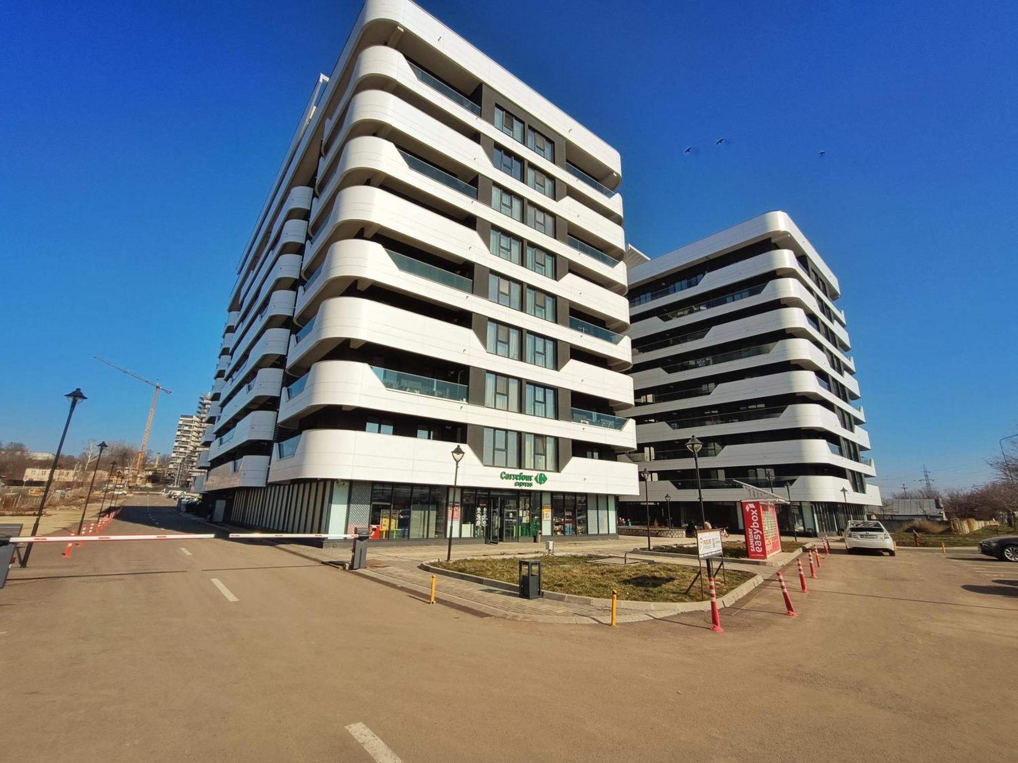 Super Apartments Near Airport With Shop & Free Parking Iasi Eksteriør billede